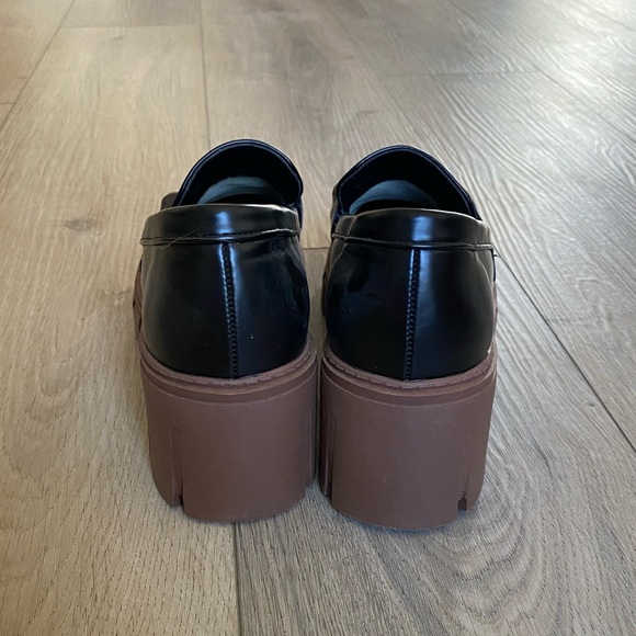 7/7.5 Tinstree Black and Brown Chunky Lug Sole Loafers with Gold Chain - Picture 6 of 7